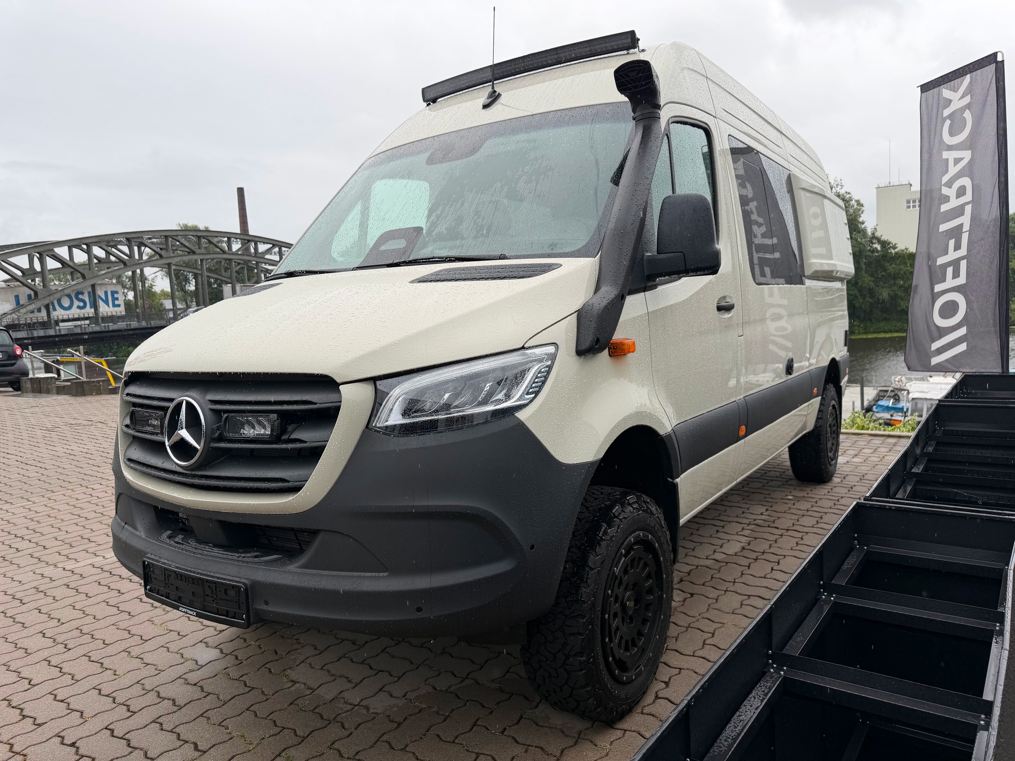 Sprinter Six Cross