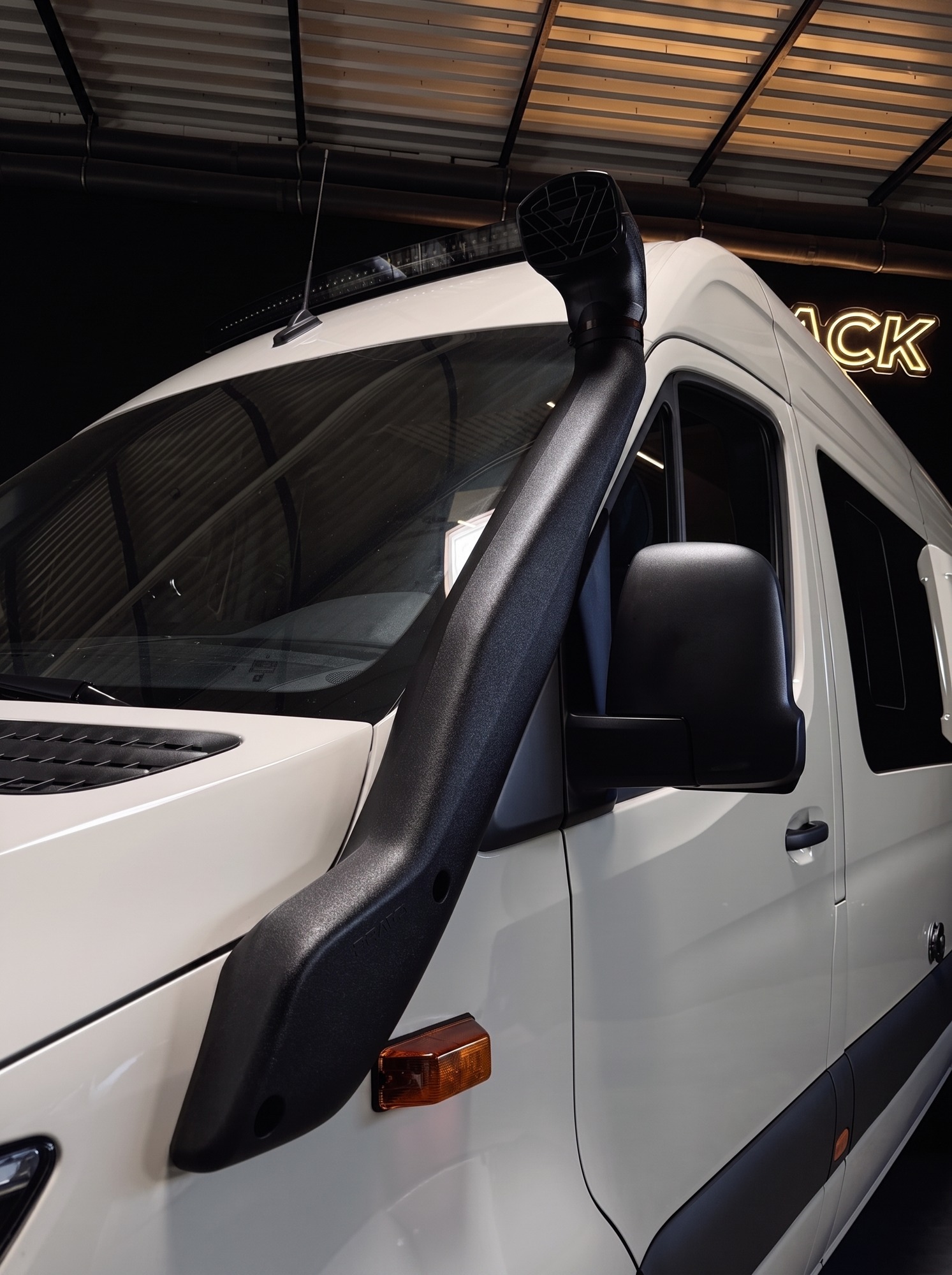 Offtrack Camper – Pre-Owned Sprinter Six Cross