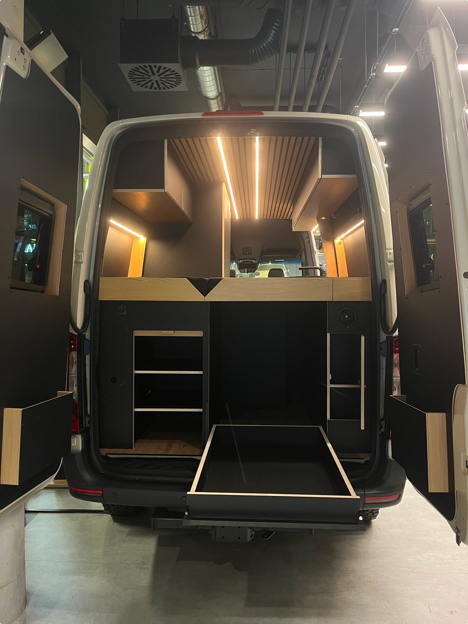 Offtrack Camper – Pre-Owned Sprinter Six Cross