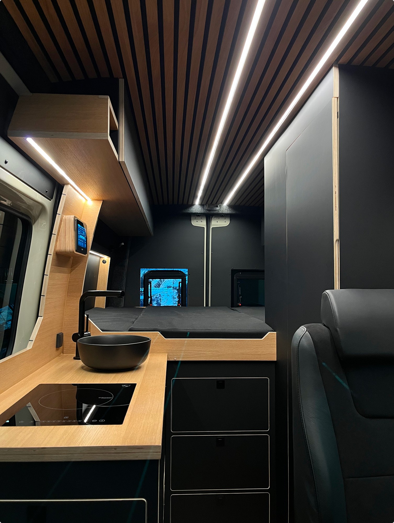 Offtrack Camper – Pre-Owned Sprinter Six Cross