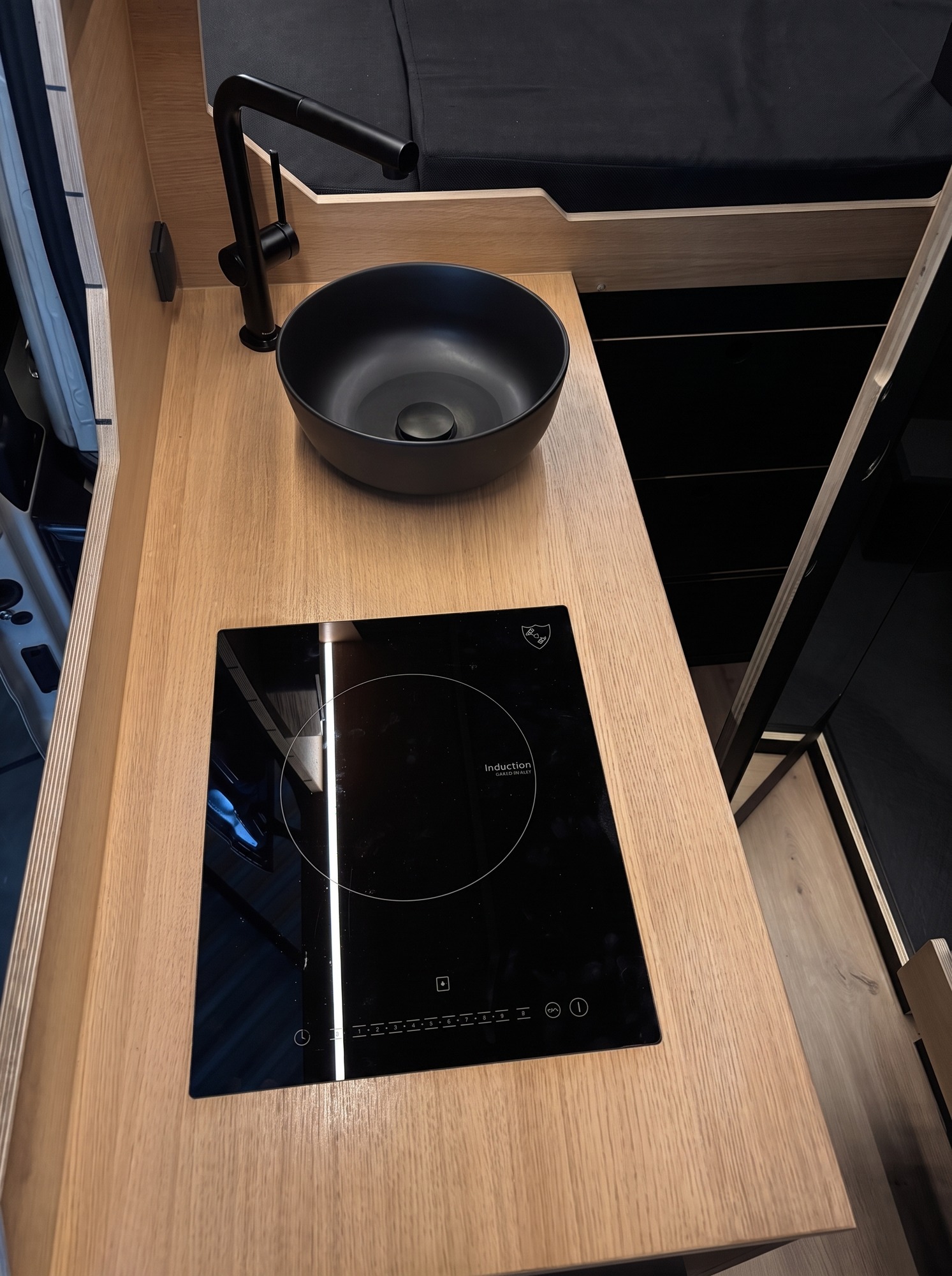 Offtrack Camper – Pre-Owned Sprinter Six Cross