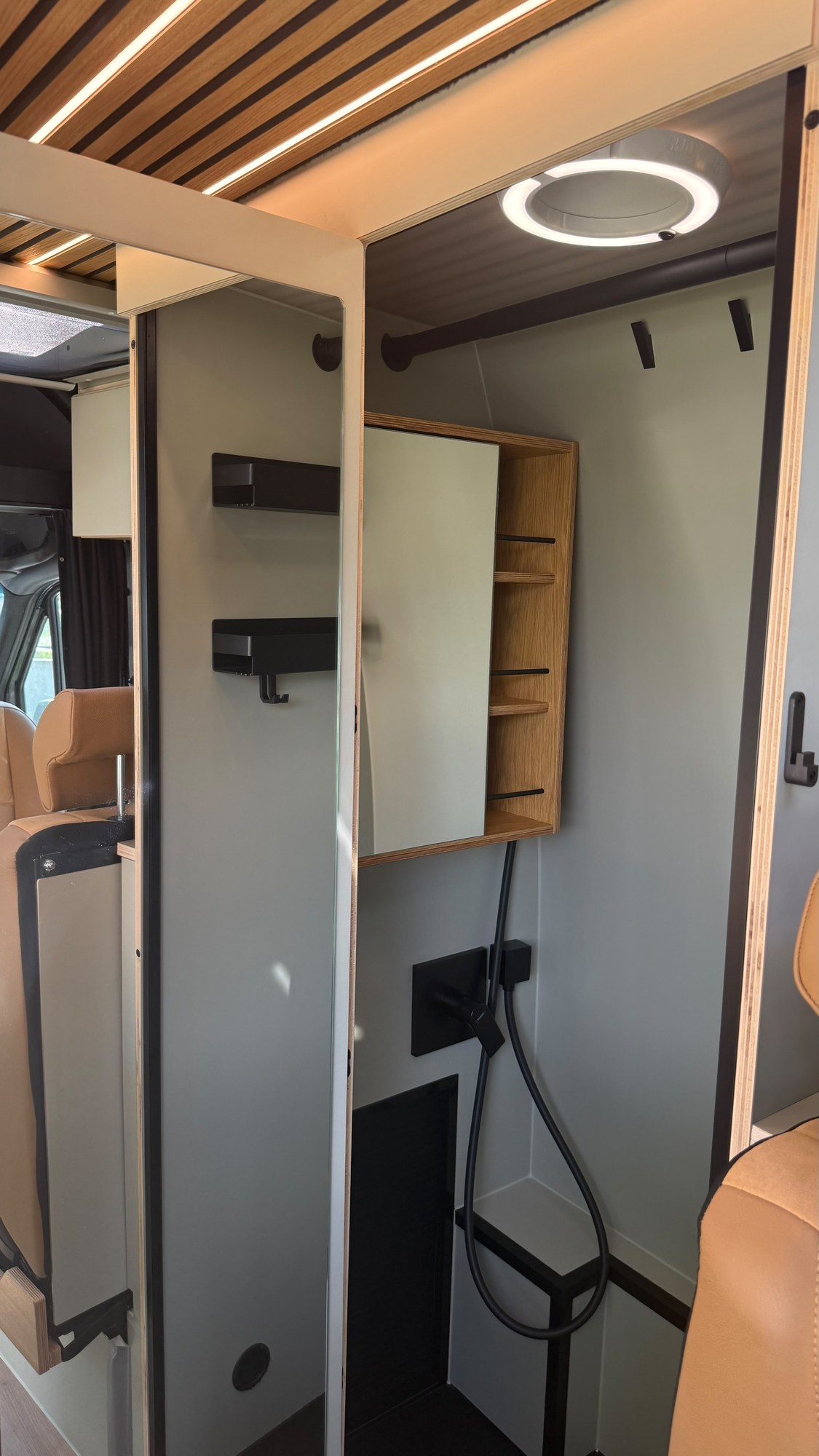 Offtrack Camper – Pre-Owned Sprinter Six Cross