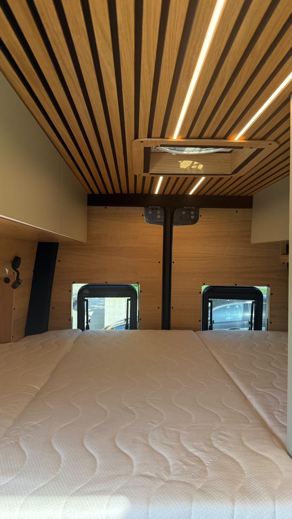 Offtrack Camper – Pre-Owned Sprinter Six Cross