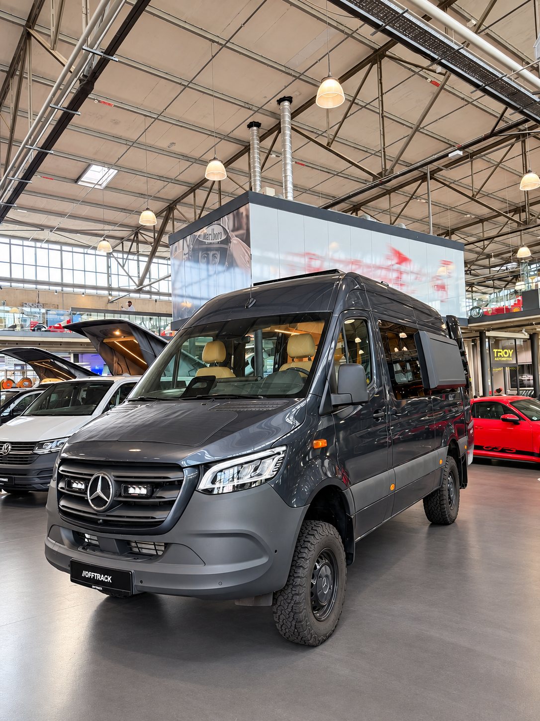 Sprinter Six Cross Tenoritgrau