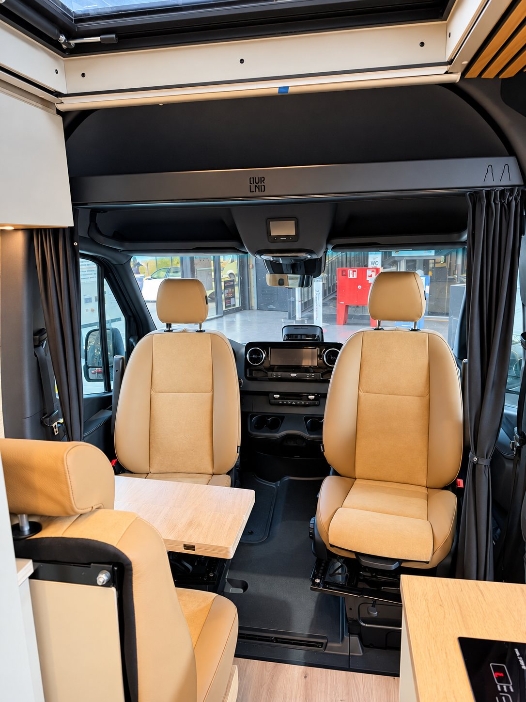 Offtrack Camper – Pre-Owned Sprinter Six Cross
