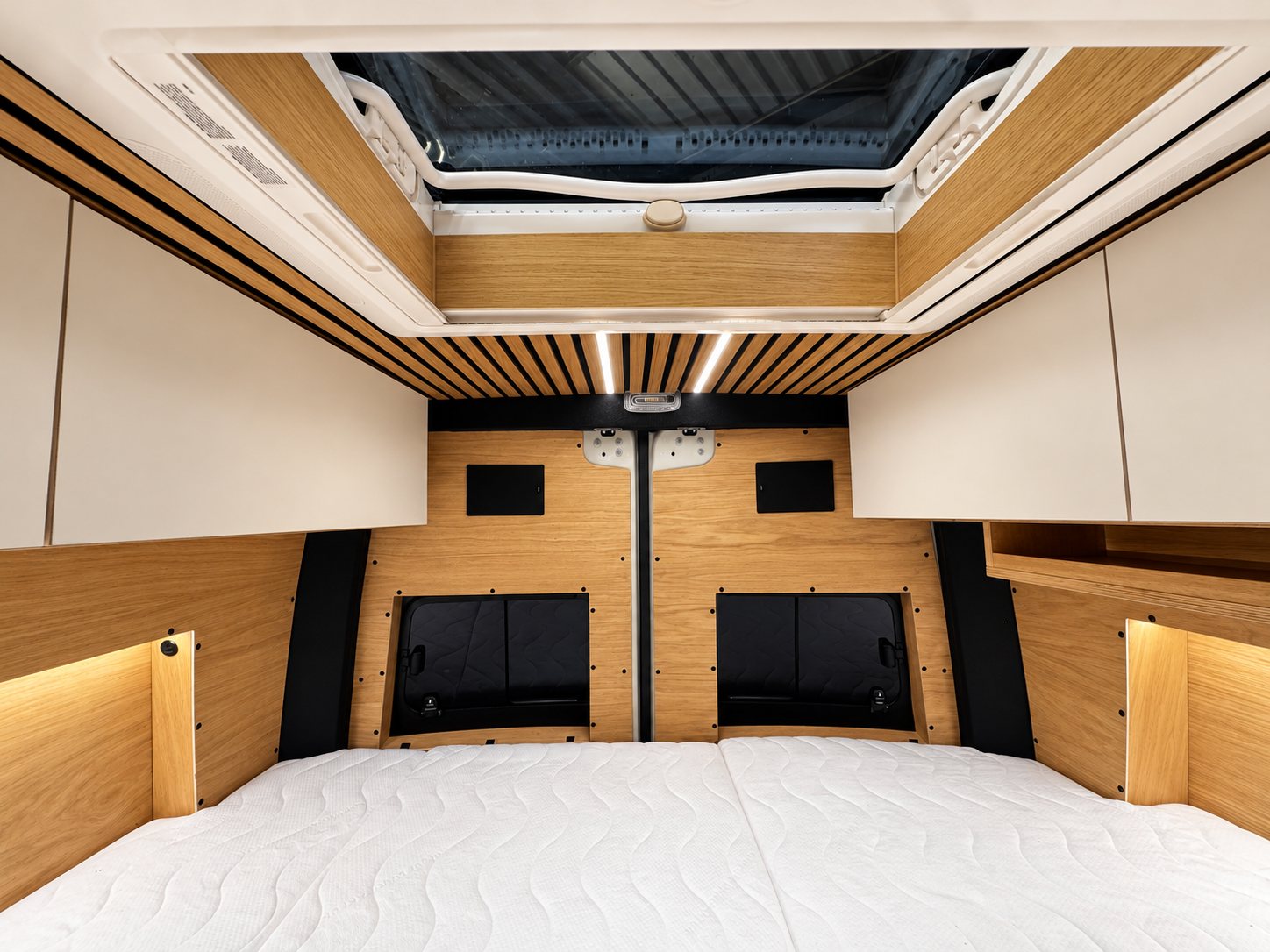 Offtrack Camper – Pre-Owned Sprinter Six Cross