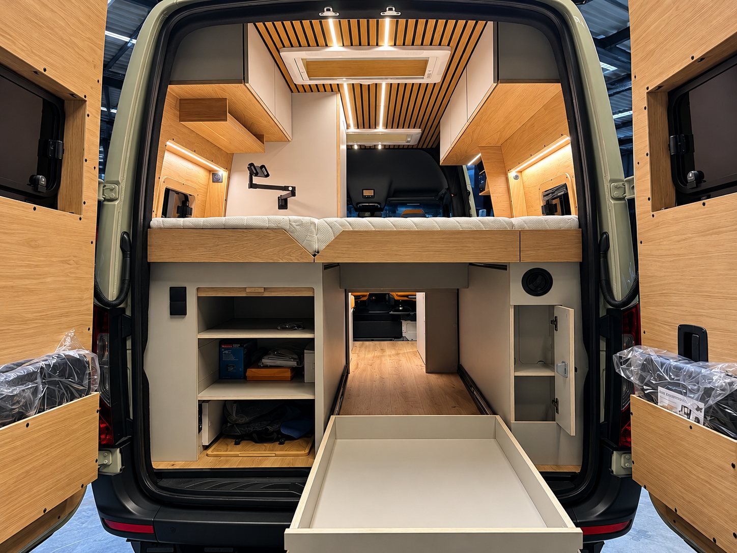 Offtrack Camper – Pre-Owned Sprinter Six Cross