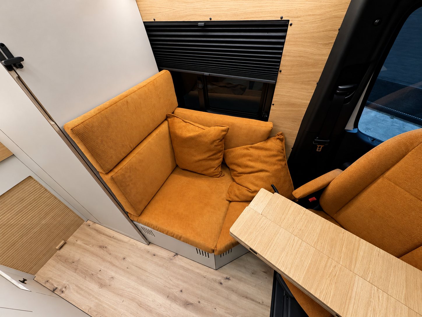 Offtrack Camper – Pre-Owned Sprinter Six Cross