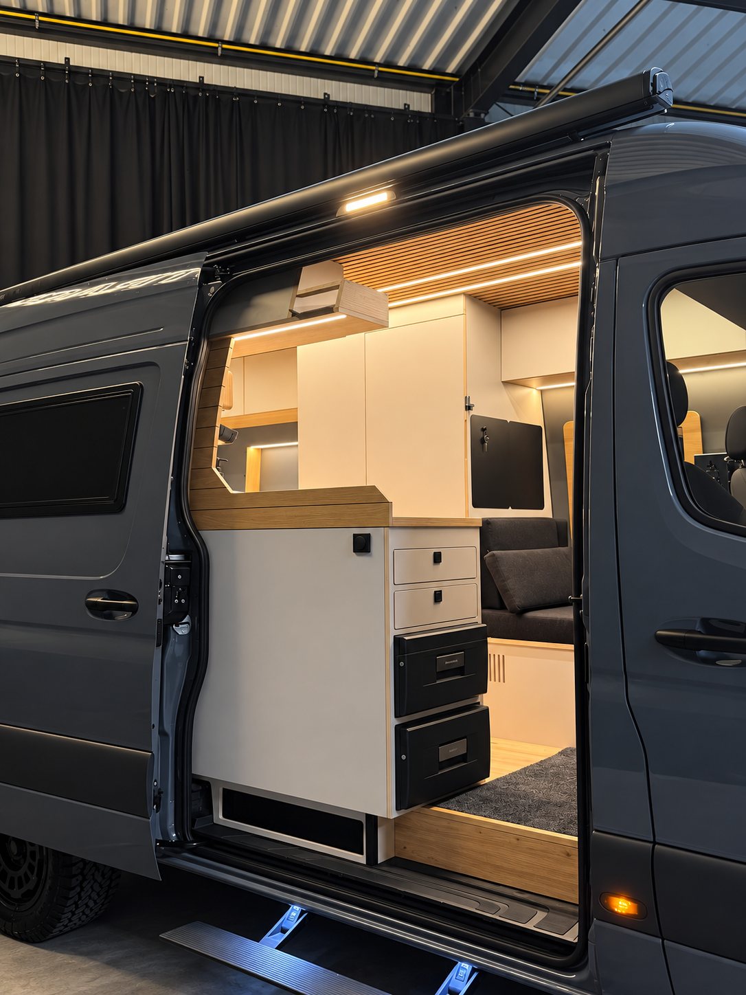 Offtrack Camper – Pre-Owned Sprinter Six Cross