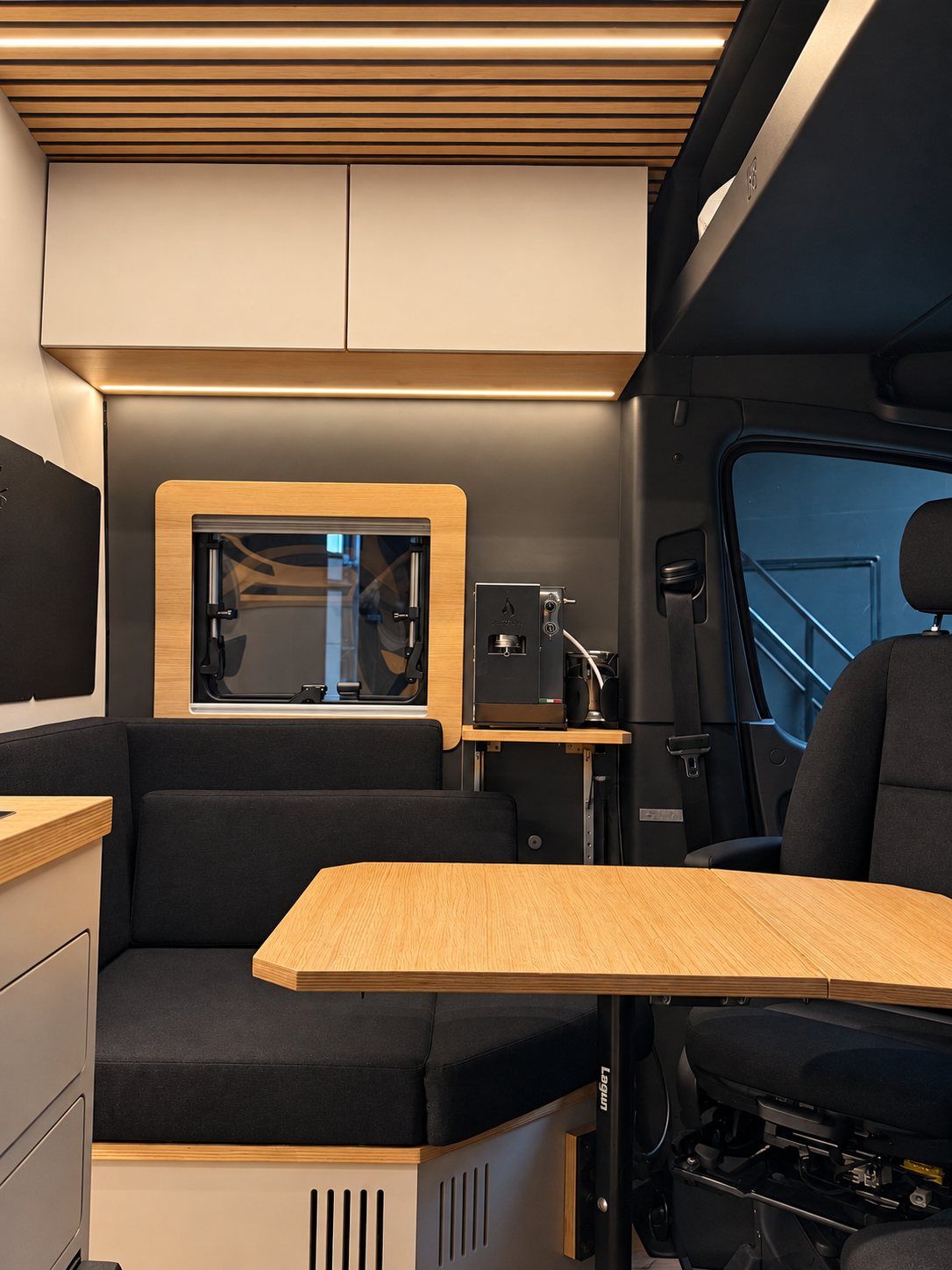 Offtrack Camper – Pre-Owned Sprinter Six Cross