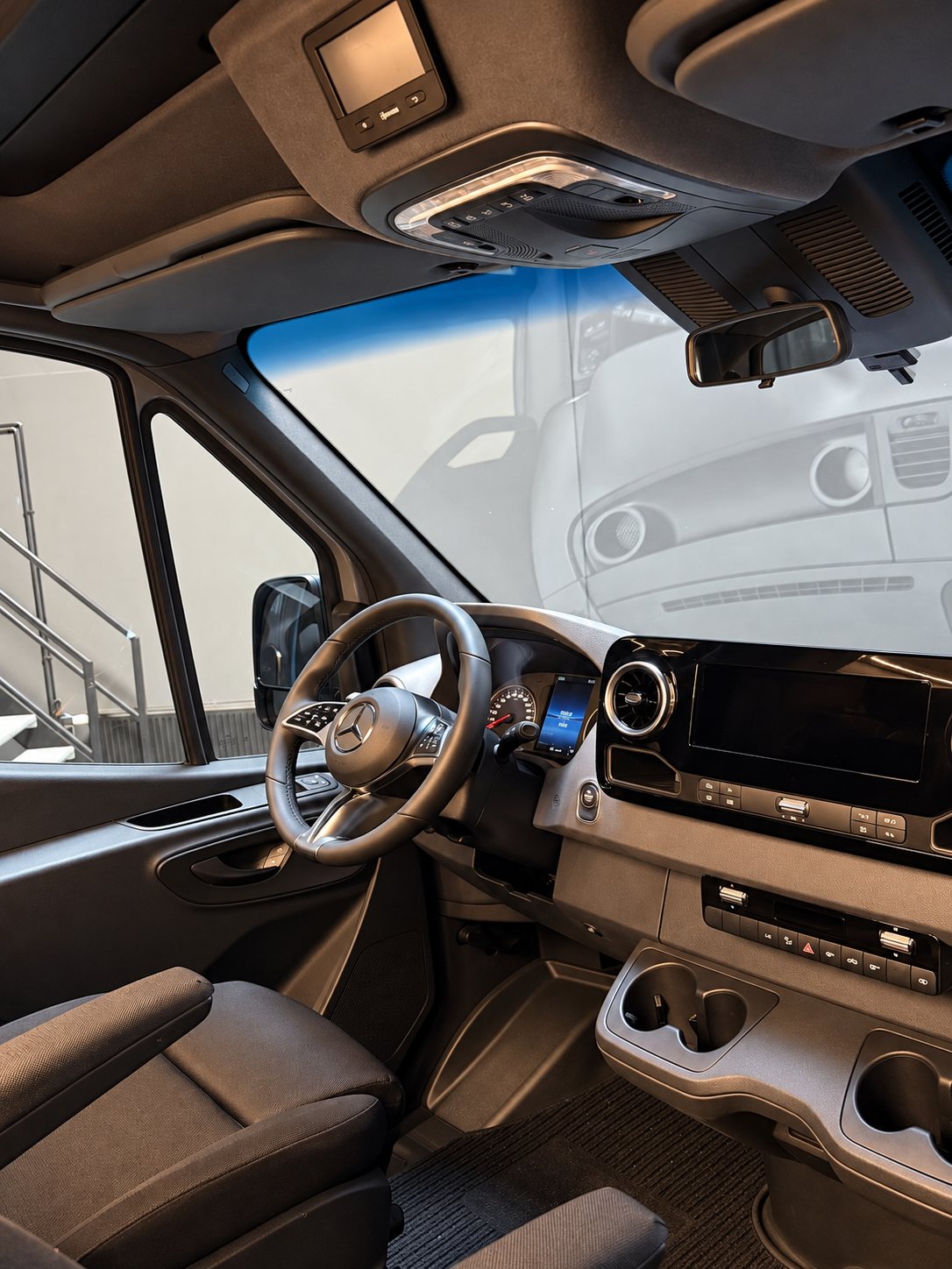 Offtrack Camper – Pre-Owned Sprinter Six Cross