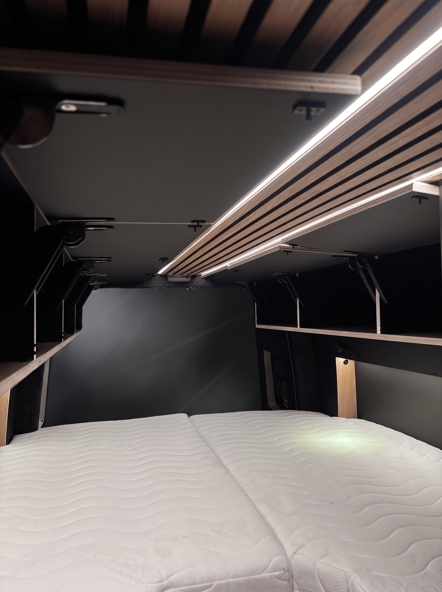 Offtrack Camper – Pre-Owned Sprinter Six Line