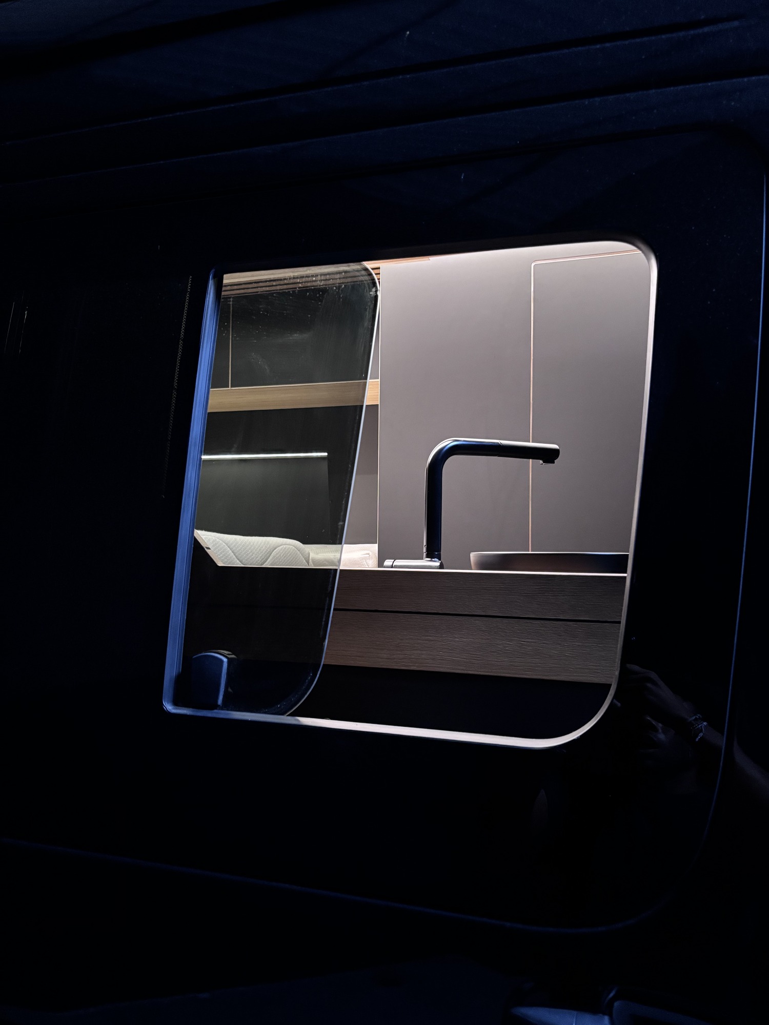 Offtrack Camper – Pre-Owned Sprinter Six Line