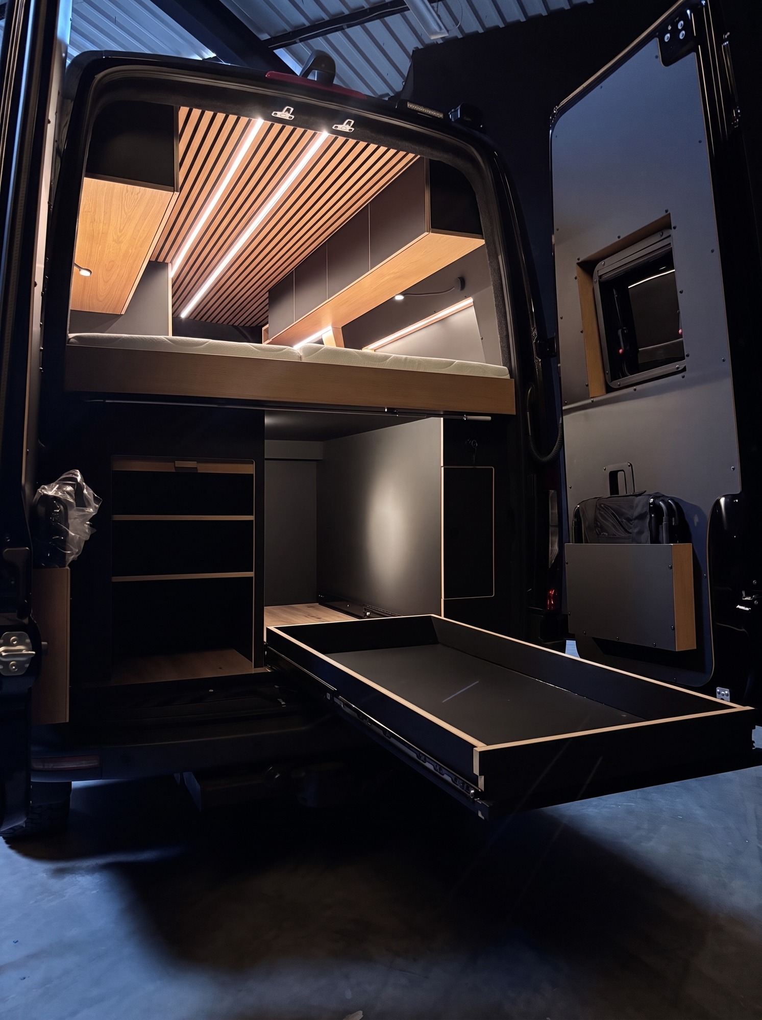 Offtrack Camper – Pre-Owned Sprinter Six Line