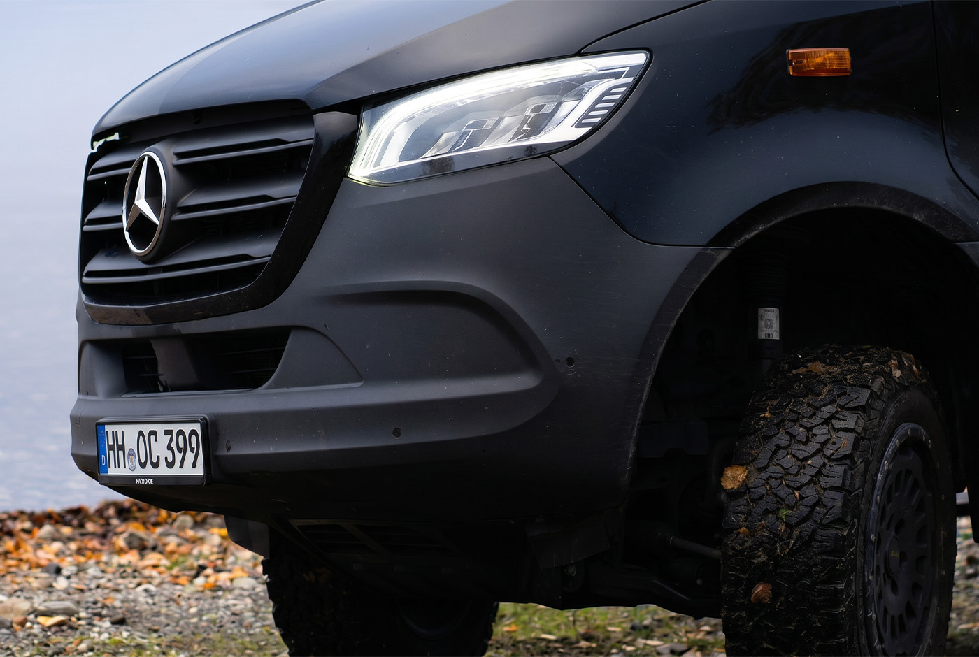 Six Line Front Detail