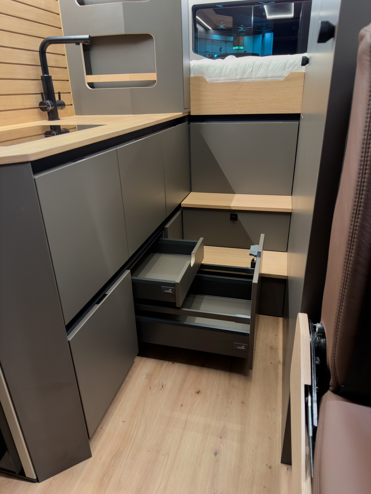 Offtrack Verge Schubladenstauraum unter dem Bett